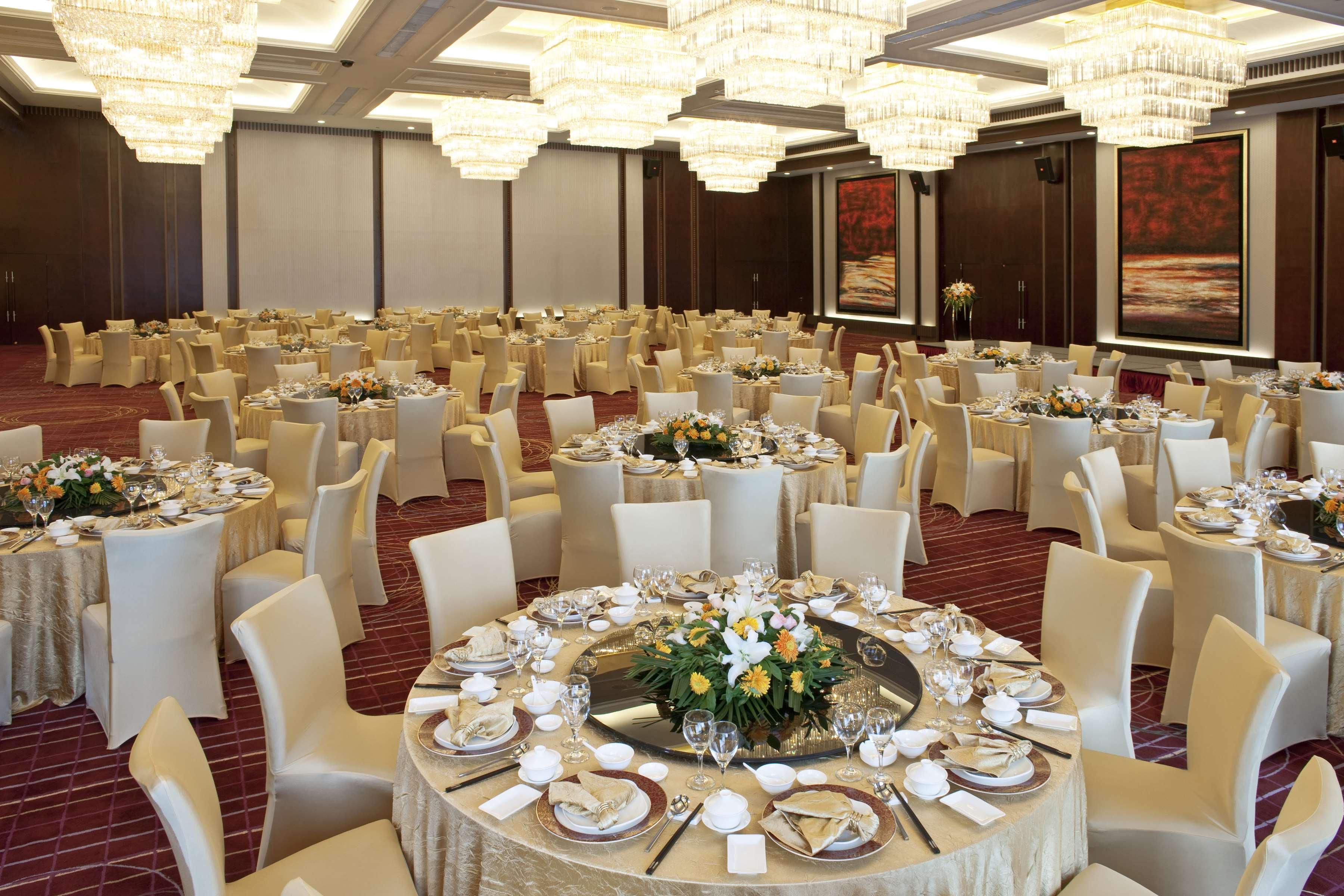 Radisson Tianjin Hotell Exteriör bild