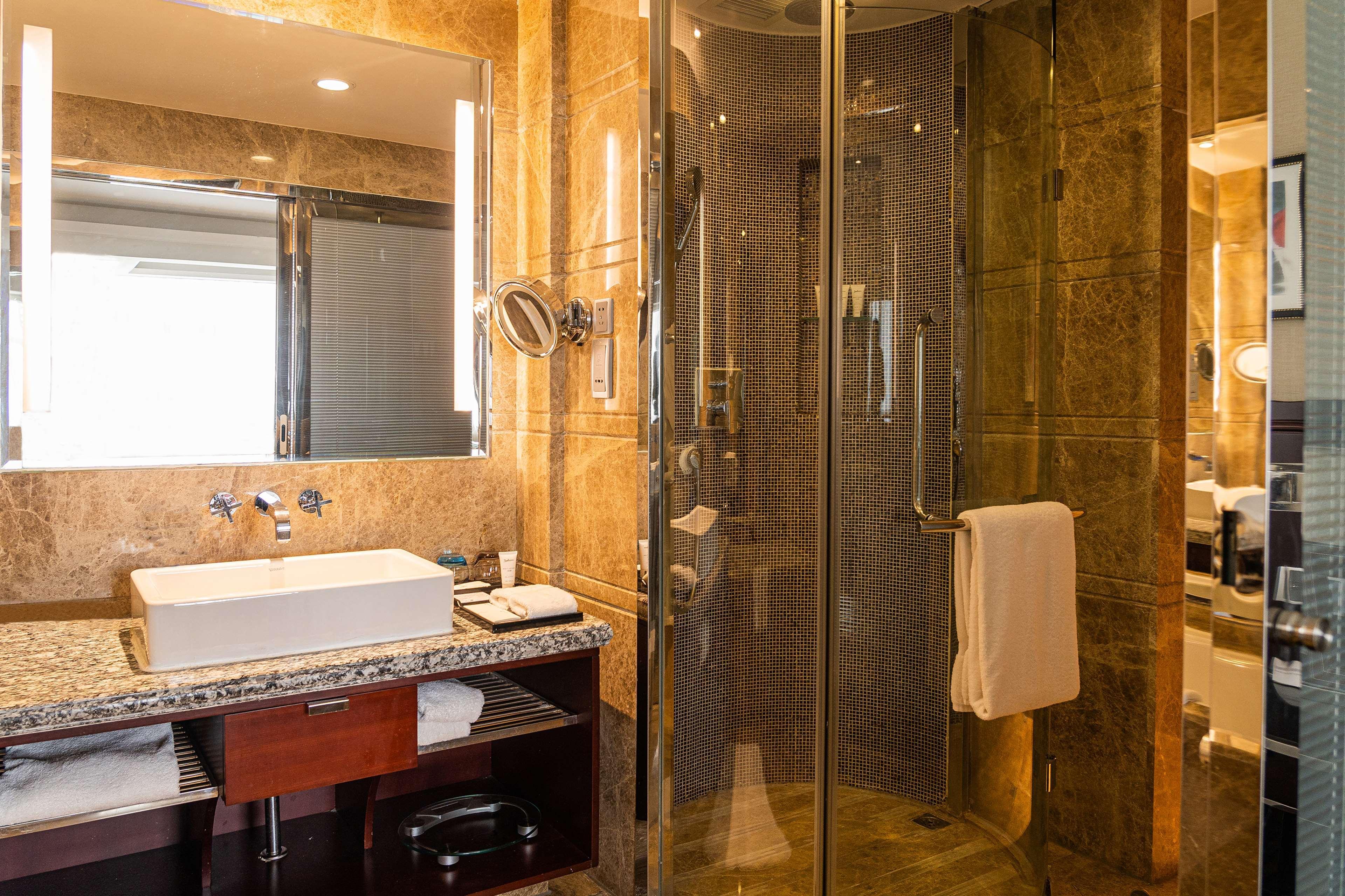 Radisson Tianjin Hotell Exteriör bild